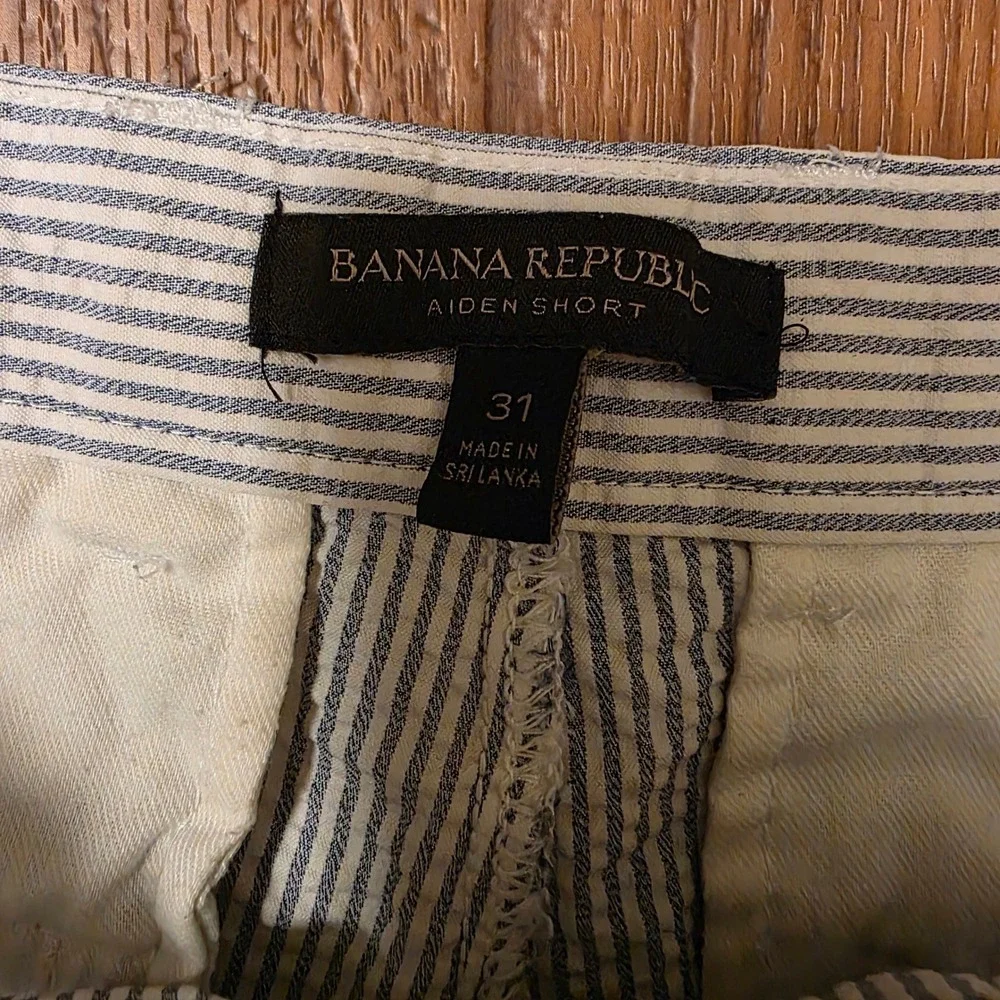 Banana Republic Mens Blue White Striped Seersucker Shorts Size 32 Flat Front 9